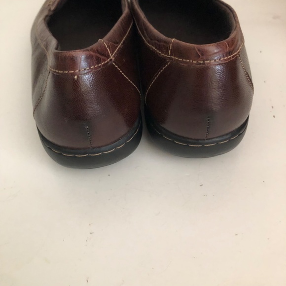Ladies Clarks Loafers Brown Comfort Alligator Look Leather - Picture 3 of 5